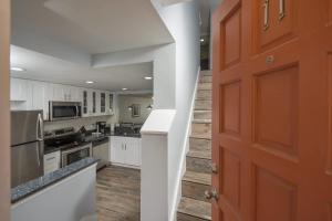 Pier Point South Oceanfront Townhouse Condo A-11