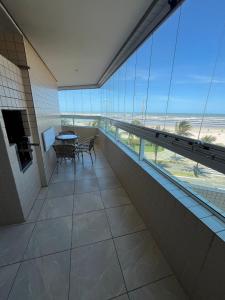 Vista Mar de frente 2 dorm- wi fi -Churrasqueira-Garagem