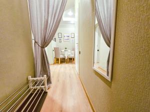 Centrally located 2 Bedroom Apartment, 5 min Walk to Old Town, Train & Bus stations