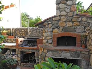 Alloro 2 - Renovated two-room apartment