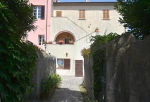 Alloro 2 - Renovated two-room apartment