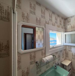 Holibai Albatros, Dúplex junto al mar, Cerca de Vigo y sus luces navideñas