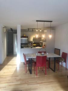 Lovely 2 bedroom in little burgandy