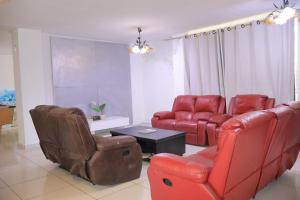 Khaya Mnandi Leisure Suites