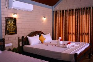 Pearl Cave Cabanas & Resturant