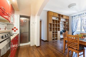 Hostly-Roma Clelia Suite-Few Steps from S Giovanni