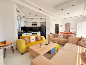 New Cozy 2 Bedrooms in Marsa Residence