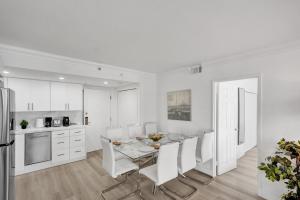 Gorgeous Ocean View 3BD Condo in Beachfront Resort 907