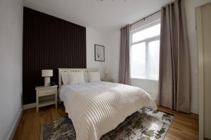 The Whitely Room Comfort & Style - Private Toilet