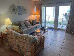 Relaxing Poolside Ocean View Townhouse Condo C-32