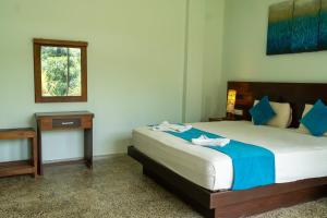 The Royal Peak Resort