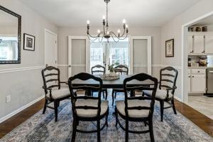 Decked Out Getaway Pine MTN Trail Pet Friendly