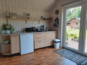 Cabin for Seaside Retreat