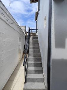 Sunny apartamentos de 1 e 2 dormitórios na Martin de Sá próximo a praia