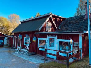 4 person holiday home in HALLABRO-By Traum