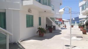 Cobertura Pé na Areia na Praia dos Anjos