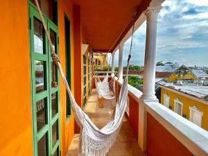 by Calamari Homes - El Porvenir 402 walled city