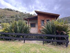 Cabanas Quatro Irmãos - Nó de Pinho