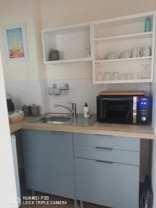 Nîmes les pins studio parking privé extérieur