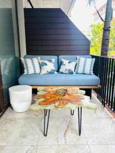 Sunny Studio in Romantic Zone, Steps to Beach