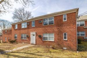 5min to Blue Back Square | Affordable w KING Bed