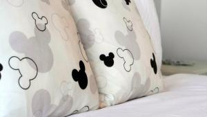 Wands & Wishes | Luxury Condo Minutes from Disney