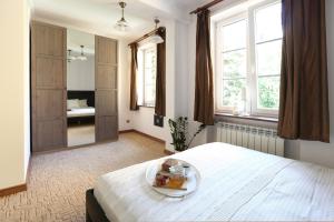 oompH Warsaw Old Town Apartment