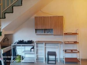 Penginapan, homestay Gor Ken Arok kota malang jawa timur bisa 5-10 orang cocok bagi yg mau ke Bromo dan sekitarnya