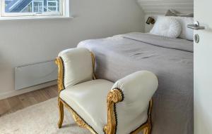 Gorgeous Home In Farsø With Wifi