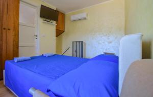 1 Bedroom Cozy Apartment In Castel Di Tora