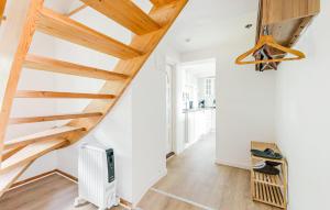 Gorgeous Home In Karrebæksminde With Wifi