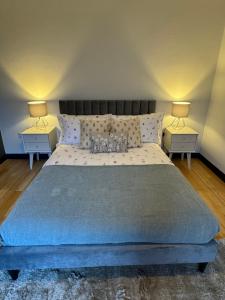 One bedroom basement flat