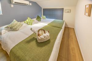 7 min walk from JR Yamanote Line Uguisudani Spacious 4-Bedroom House near Ueno & Asakusa With Parking