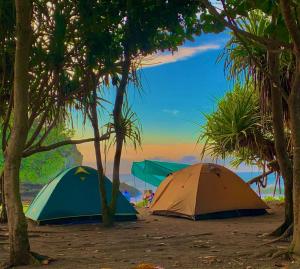 Sewa Tenda Pantai Madasari