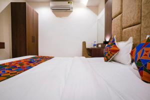 Hotel Atithi Regency Near Airport Terminal 2
