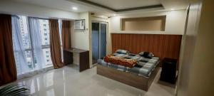 3 bedroom unit BGC