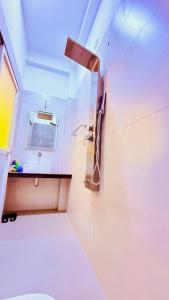 Sunrise Hill Apartment