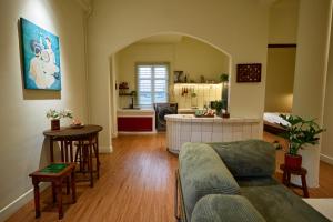 ngôi nhà vui vẻ á đông quận 1 60m2