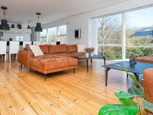 16 person holiday home in Ebeltoft-By Traum
