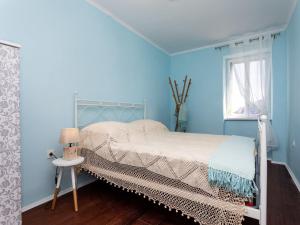 Adorable holiday home located near the beach !