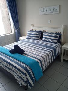 Peacehavens Top Floor Gem 703