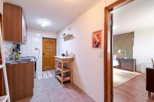 Bright, Airy Itaewon Rooftop, 10 min to Myeongdong