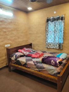 BREEZE GARDEN MUD HOUSE Home Stay