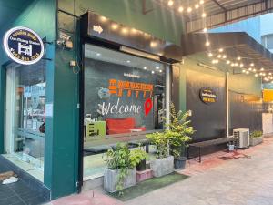 DonMueang station hotel