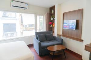 TRUNG - The Coffee House