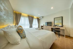Ralph Poshtel Sukhumvit