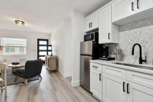Newly Renovated Treasure Island Getaway