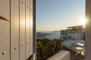 Aria Suites & Villas Santorini Greece