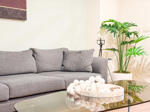 Luxury Loft Living 1BR in Trendy Complex -113-GL