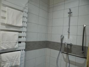 Hotels Hotel du Petit Matelot : Chambre Quadruple